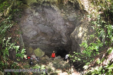 Nan Banbou cave opening